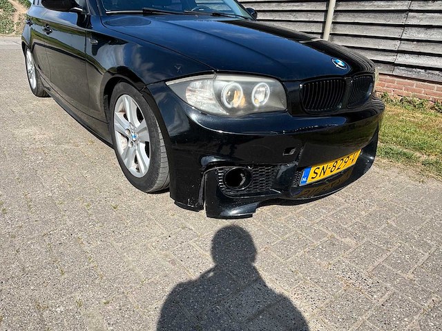 Bmw - 1-serie - 116i high executive - car - 2005 - afbeelding 25 van  33