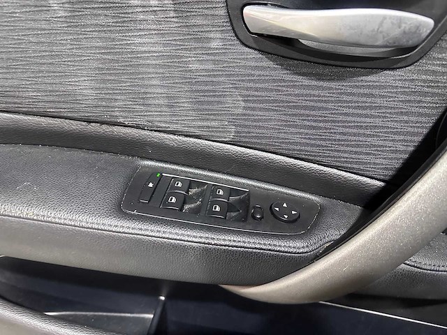 Bmw - 1-serie - 118i - 33-pjv-3 - afbeelding 4 van  17