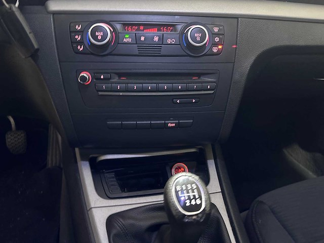 Bmw - 1-serie - 118i - 33-pjv-3 - afbeelding 7 van  17