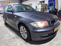 Bmw - 1-serie - 118i - 33-pjv-3 - afbeelding 15 van  17
