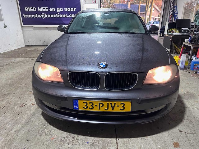 Bmw - 1-serie - 118i - 33-pjv-3 - afbeelding 16 van  17