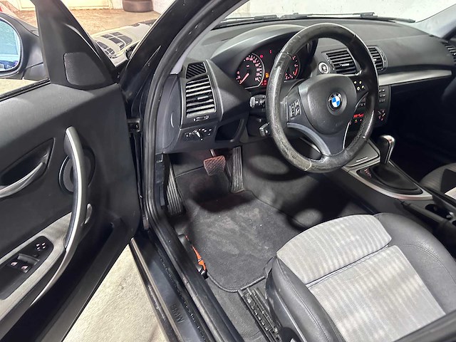 Bmw - 1-serie - 118i automaat high executive - 18-rz-rl - afbeelding 20 van  20