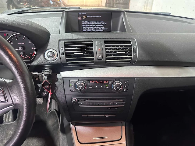 Bmw - 1-serie - 118i business line - 57-lpn-2 - afbeelding 6 van  22