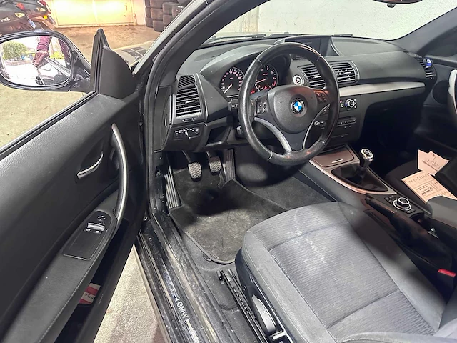 Bmw - 1-serie - 118i business line - 57-lpn-2 - afbeelding 22 van  22