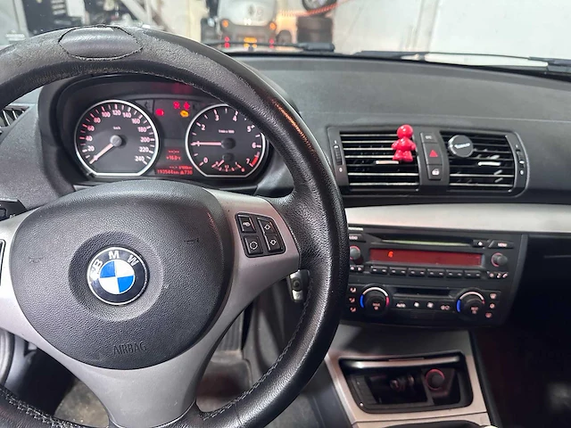 Bmw - 1-serie - 118i high executive - 02-rx-jk - afbeelding 13 van  16