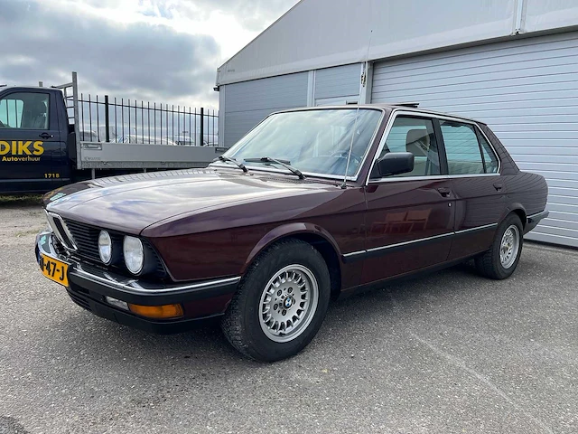 Bmw - 1983 - 5-serie - 524td - personenauto - afbeelding 1 van  18