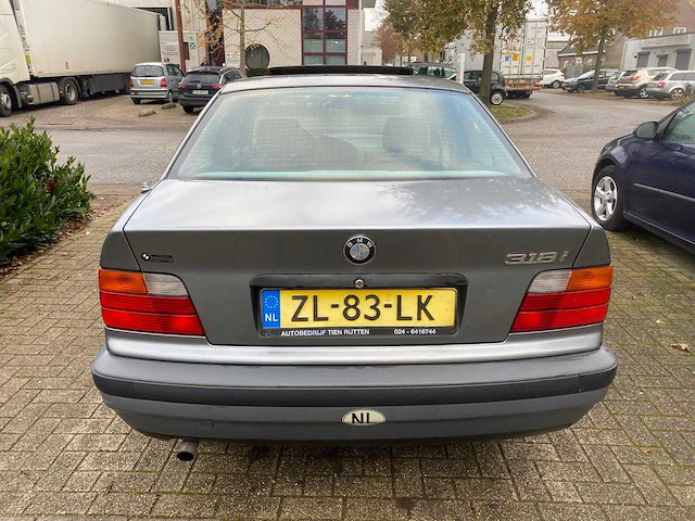 Bmw - 1991 - 3-serie - 318i - zl-83-lk - afbeelding 21 van  26