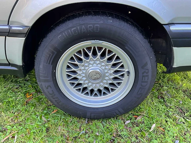 Bmw - 1992 - 7-serie 735i - personenauto - afbeelding 4 van  38
