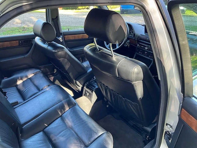 Bmw - 1992 - 7-serie 735i - personenauto - afbeelding 22 van  38