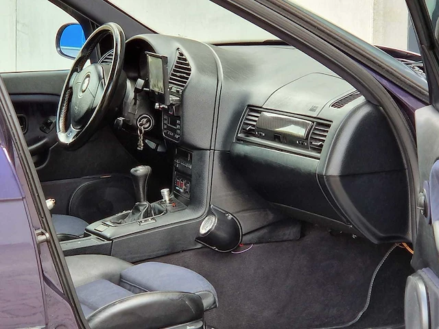 Bmw - 1998 - 3-serie touring - 323i executive - air ride - sz-hz-99 - afbeelding 15 van  27