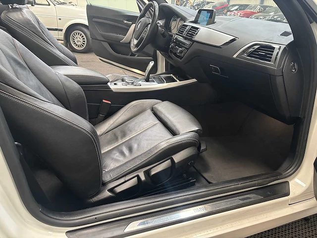 Bmw - 2-serie cabrio - 218i high executive - car - 2021 - afbeelding 19 van  32