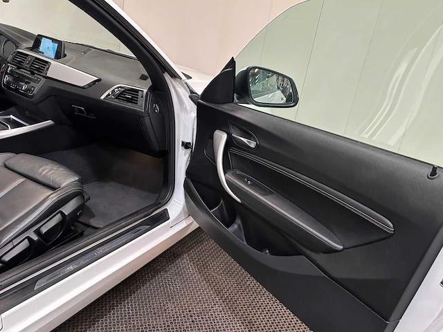Bmw - 2-serie cabrio - 218i high executive - car - 2021 - afbeelding 33 van  36
