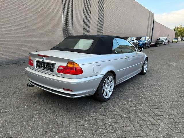Bmw - 2000 - 330 ci - cabrio - duits - afbeelding 7 van  10