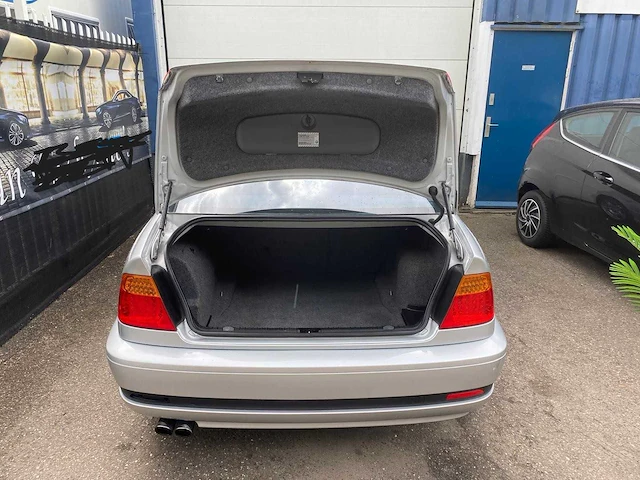 Bmw - 2003 - 3-serie coupé - 330ci executive - 01-hbl-8 - afbeelding 8 van  16