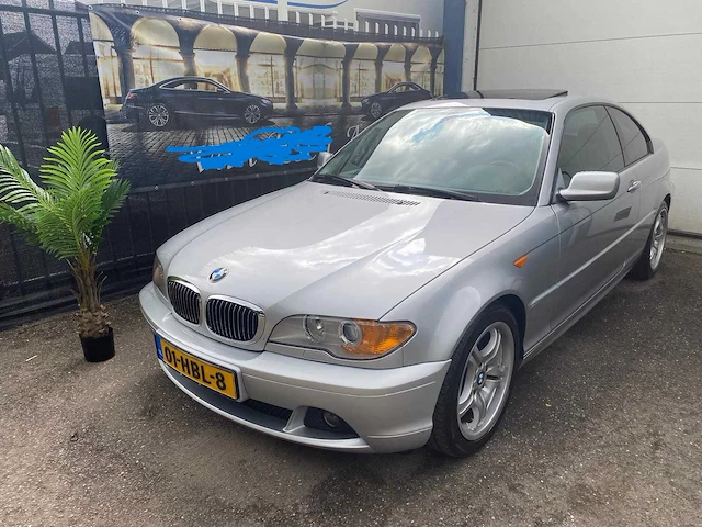 Bmw - 2003 - 3-serie coupé - 330ci executive - 01-hbl-8 - afbeelding 1 van  16