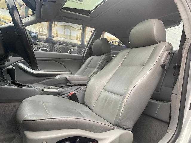Bmw - 2003 - 3-serie coupé - 330ci executive - 01-hbl-8 - afbeelding 14 van  16