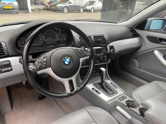 Bmw - 2003 - 3-serie coupé - 330ci executive - 01-hbl-8 - afbeelding 16 van  16