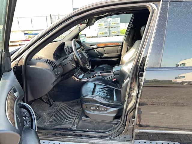 Bmw - 2003 - personenauto - afbeelding 3 van  25