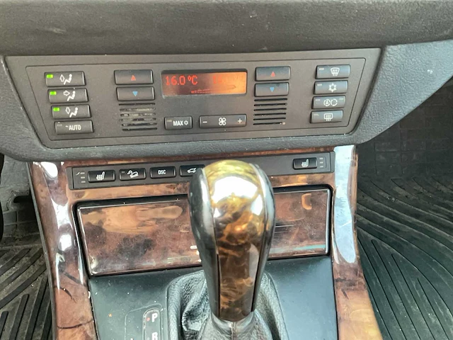 Bmw - 2003 - personenauto - afbeelding 6 van  25