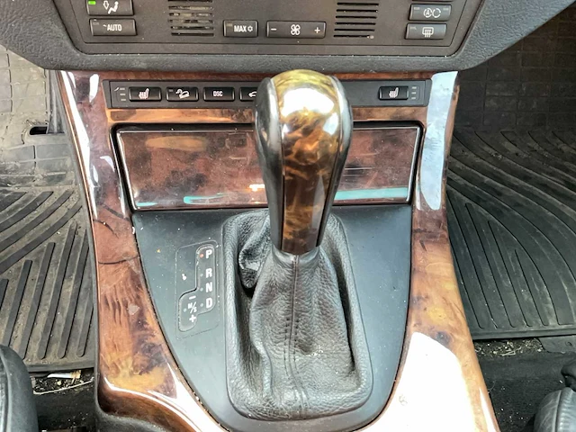 Bmw - 2003 - personenauto - afbeelding 9 van  25
