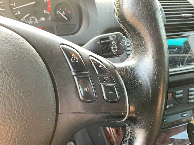 Bmw - 2003 - personenauto - afbeelding 15 van  25