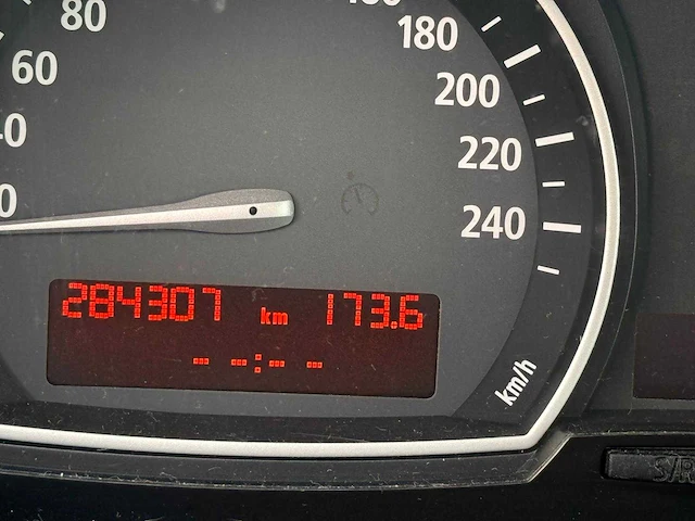 Bmw - 2004 - x3 - 3.0i executive - 73-sgb-8 - afbeelding 3 van  13