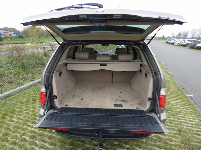 Bmw - 2004 - x5 - 4.4i high executive - personenauto - afbeelding 13 van  51
