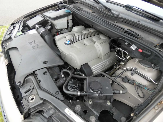 Bmw - 2004 - x5 - 4.4i high executive - personenauto - afbeelding 35 van  51