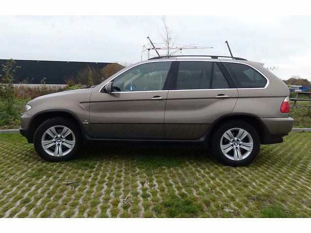 Bmw - 2004 - x5 - 4.4i high executive - personenauto - afbeelding 43 van  51