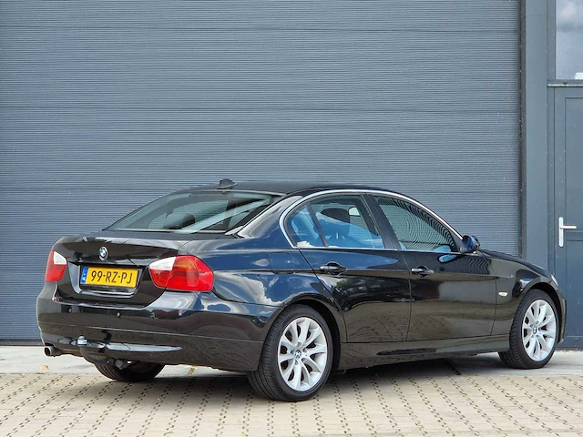 Bmw - 2005 - 3-serie - 318i dynamic exec. - 99-rz-pj - afbeelding 22 van  26