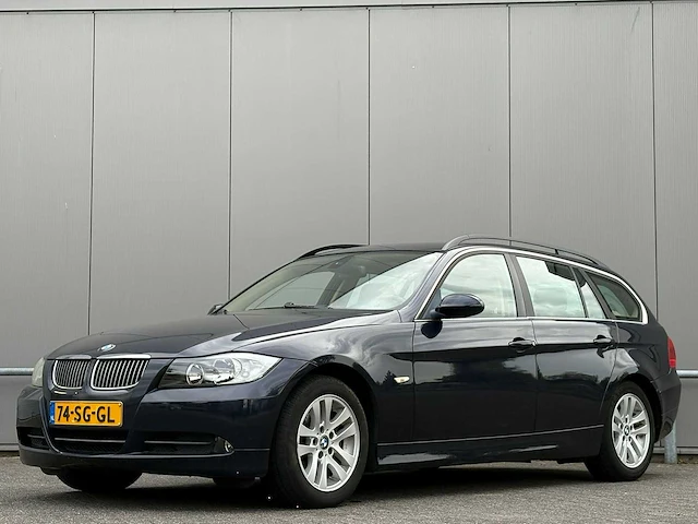 Bmw - 2006 - 3-serie touring - 325i dynamic exec. - 74-sg-gl - afbeelding 1 van  17