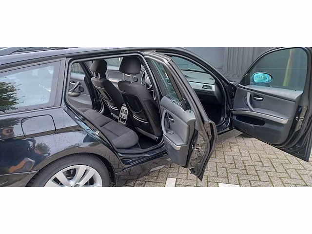 Bmw - 2007 - 3-serie touring - 318d business line - 67-xk-fn - afbeelding 3 van  11