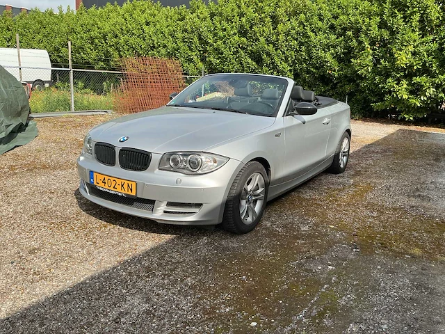 Bmw - 2009 - 1-serie cabrio - 118i - personenauto - afbeelding 1 van  10