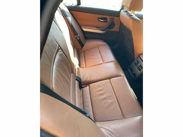Bmw - 2011 - 3-serie touring - 318i corp.l.lux line - personenauto - afbeelding 5 van  17