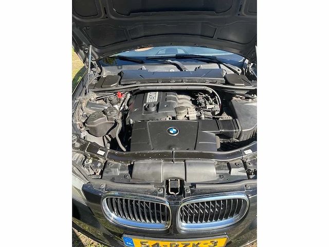 Bmw - 2011 - 3-serie touring - 318i corp.l.lux line - personenauto - afbeelding 8 van  17
