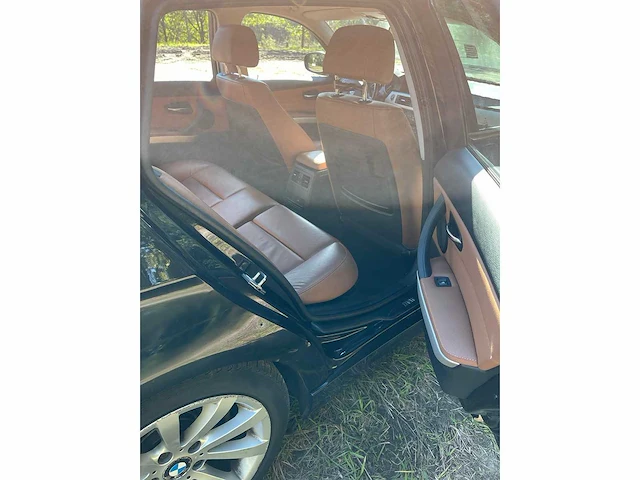 Bmw - 2011 - 3-serie touring - 318i corp.l.lux line - personenauto - afbeelding 17 van  17