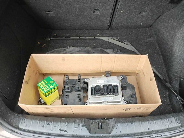 Bmw - 2012 - 1-serie - 114i upgrade edition - 17-zjk-8 - afbeelding 13 van  22