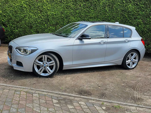 Bmw - 2012 - 1-serie - 118i business+ - 6-tzz-39 - afbeelding 12 van  18