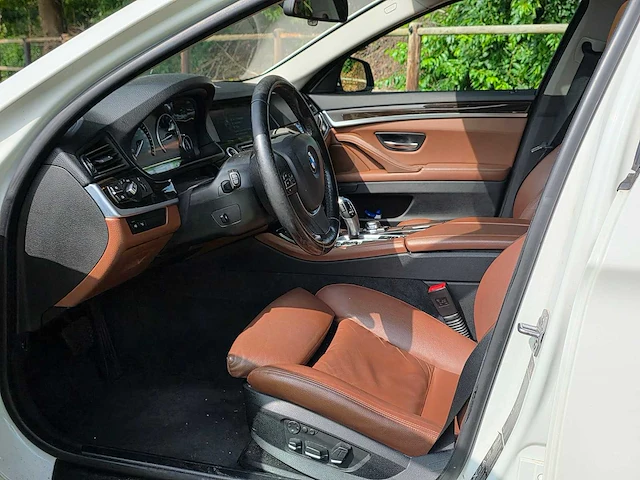 Bmw - 2012 - 5-serie touring - 530xd high executive - 6-xtg-78 - afbeelding 3 van  25