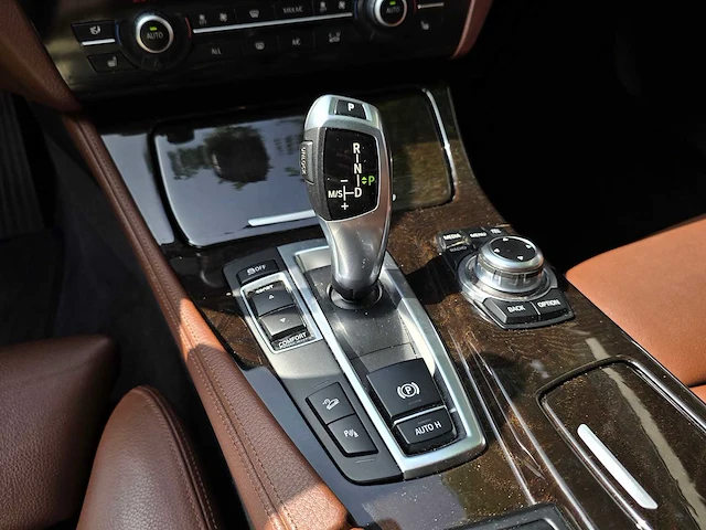 Bmw - 2012 - 5-serie touring - 530xd high executive - 6-xtg-78 - afbeelding 13 van  25