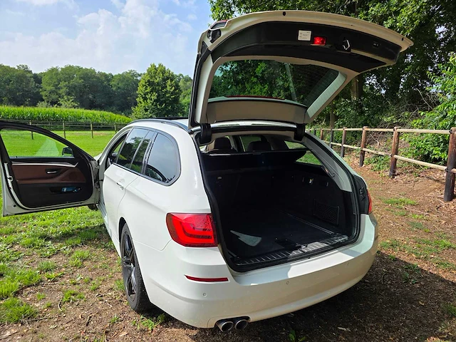 Bmw - 2012 - 5-serie touring - 530xd high executive - 6-xtg-78 - afbeelding 23 van  25