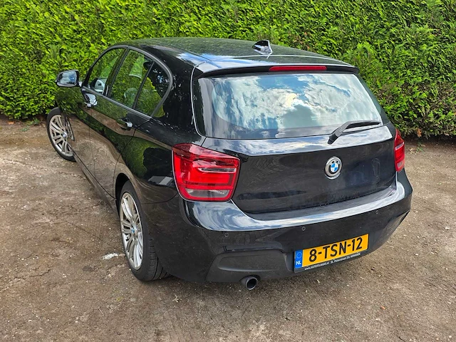 Bmw - 2014 - 1-serie - 116i executive - 8-tsn-12 - afbeelding 18 van  19