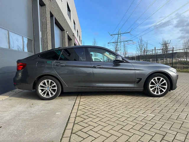 Bmw - 2015 - 3-serie gran turismo - 320i high executive - personenauto - afbeelding 8 van  12
