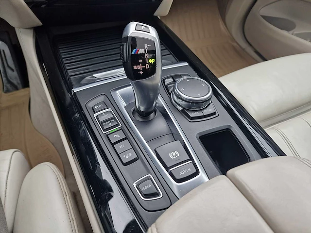 Bmw - 2015 - x5 - xdrive40e high exec. - hn-167-f - afbeelding 17 van  37