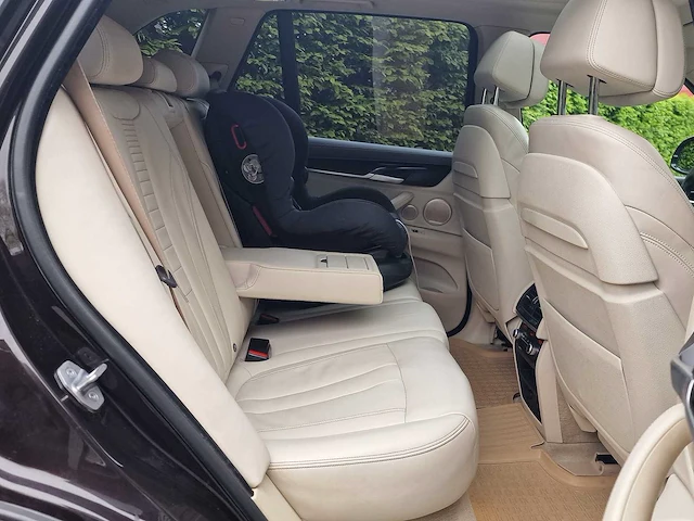 Bmw - 2015 - x5 - xdrive40e high exec. - hn-167-f - afbeelding 31 van  37