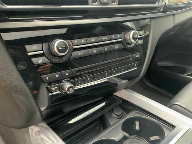 Bmw - 2016 - x5 - xdrive40e high exec. - personenauto - afbeelding 29 van  55