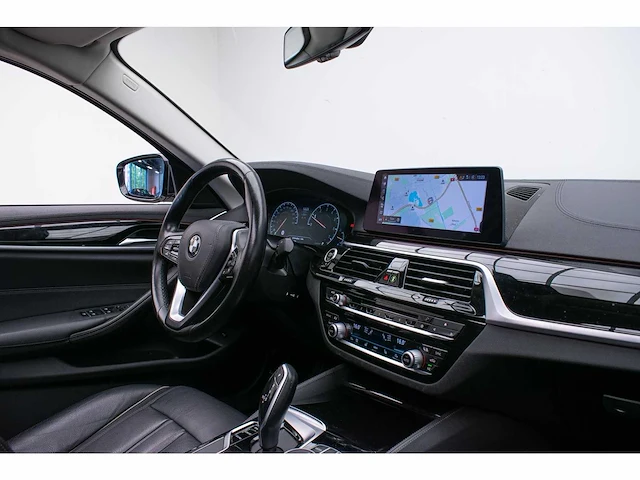 Bmw - 2019 - 5-serie - 540i xd high exe - n-257-gk - afbeelding 4 van  29