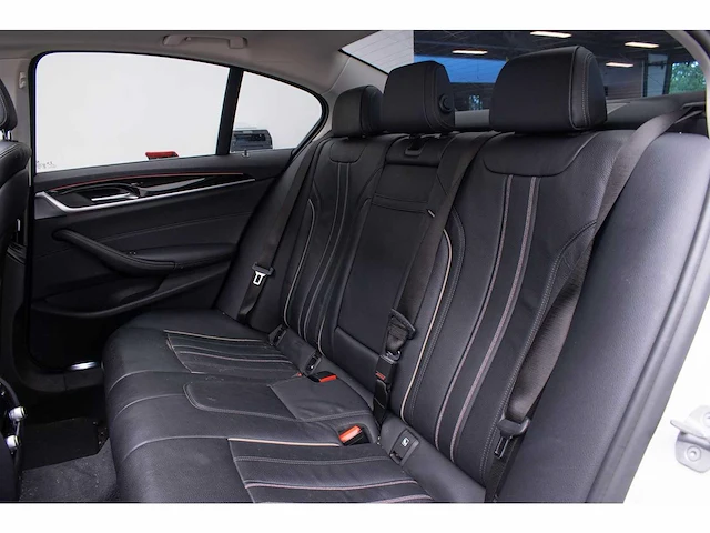 Bmw - 2019 - 5-serie - 540i xd high exe - n-257-gk - afbeelding 10 van  29