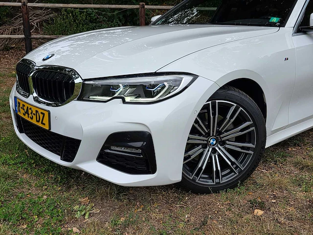 Bmw - 2020 - 3-serie - 320i high executive - k-543-dz - afbeelding 12 van  31