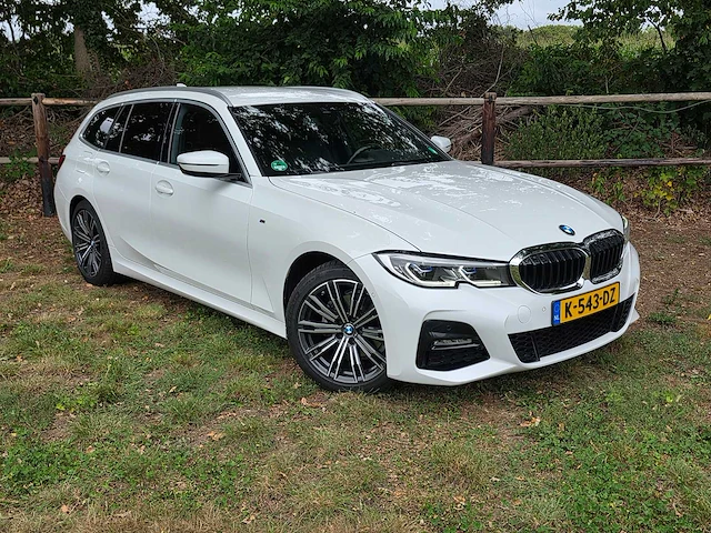 Bmw - 2020 - 3-serie - 320i high executive - k-543-dz - afbeelding 26 van  31